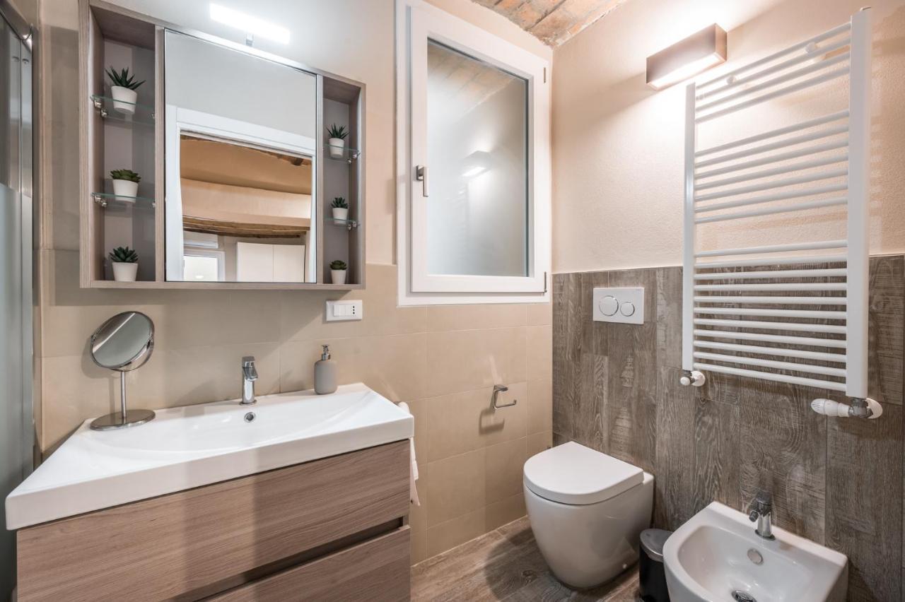 Broccaindosso Wood Apartments 5* ボローニャ エクステリア 写真